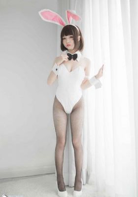 美女骚逼等操_国产剧完整版观看