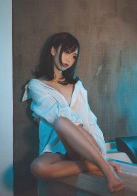 80岁老人一级毛片_高清完整视频观看